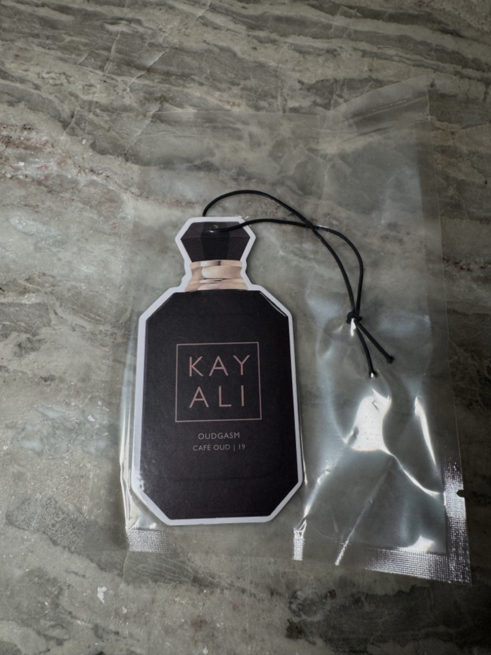 Kayali Oudgasm Cafe Oud Car freshie